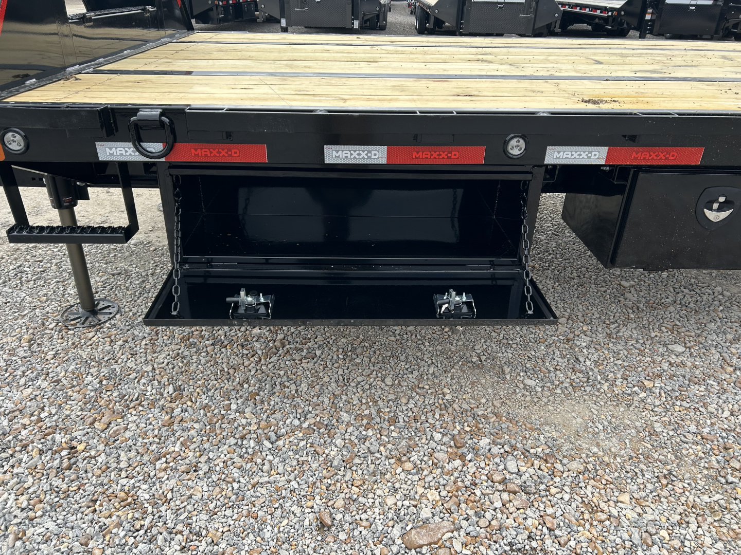 New 2026 MAXXD Hydraulic Dovetail Gooseneck Trailer | 102" x 34' | 40K GVWR