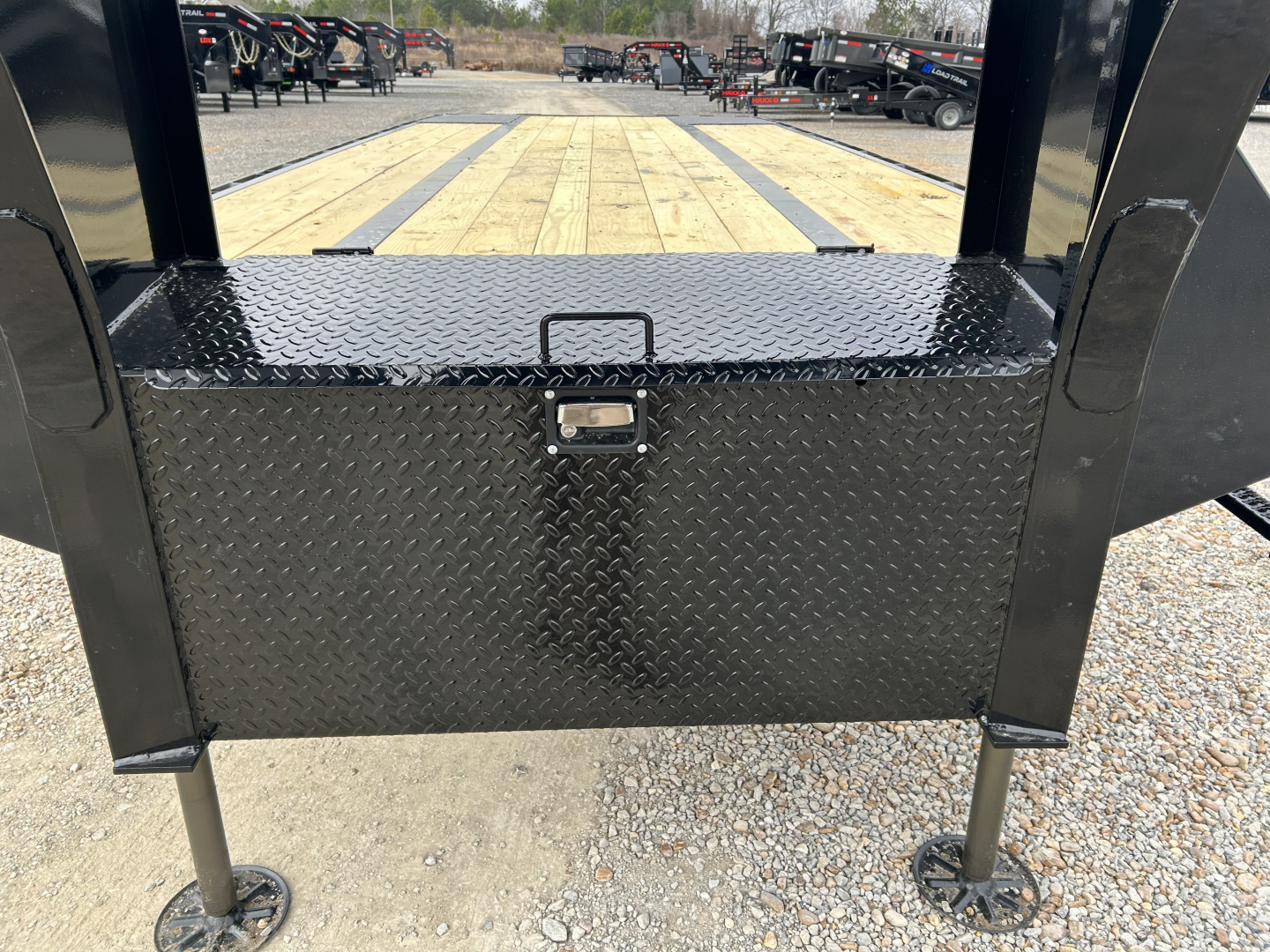 New 2026 MAXXD Hydraulic Dovetail Gooseneck Trailer | 102" x 34' | 40K GVWR