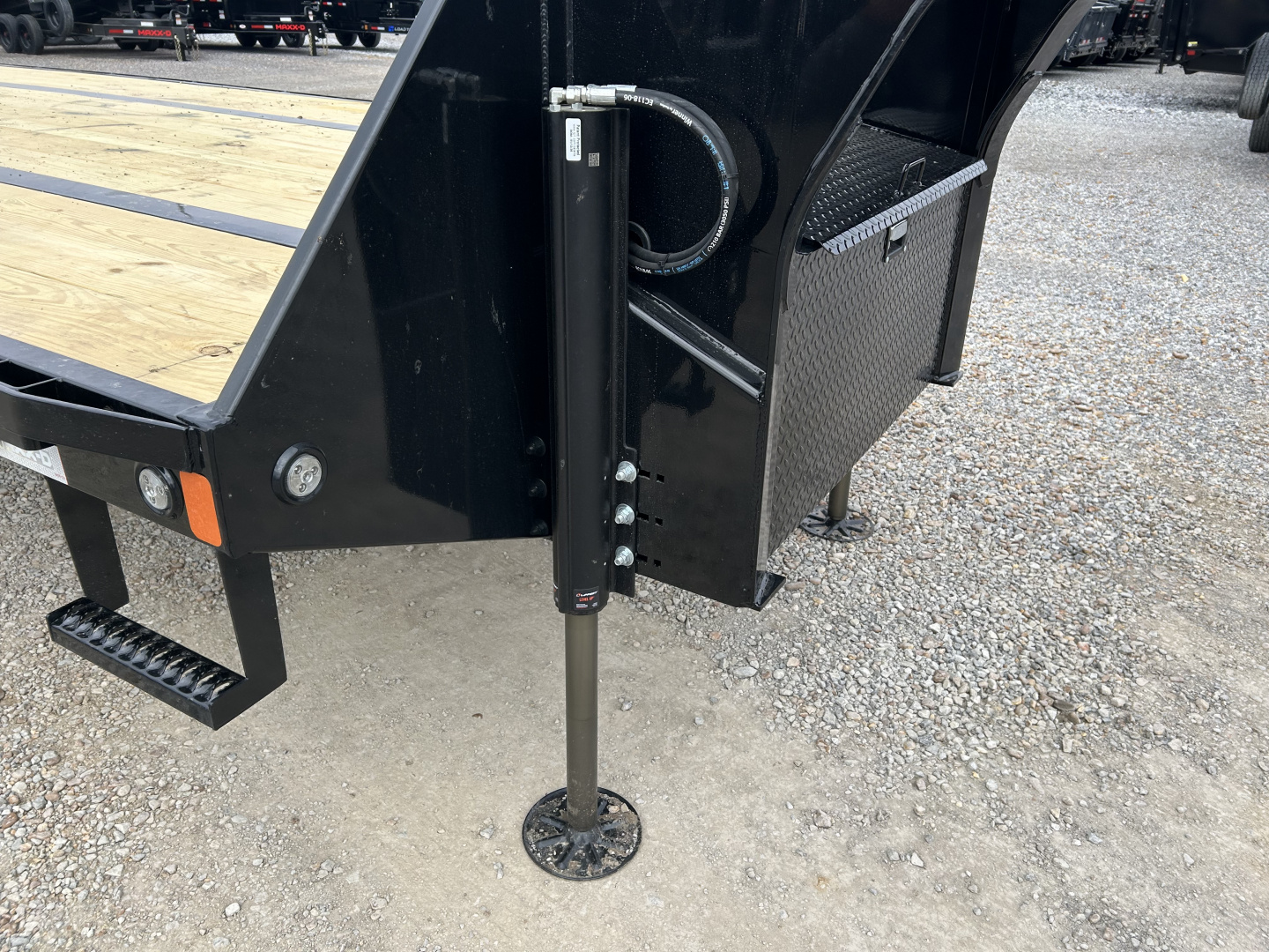 New 2026 MAXXD Hydraulic Dovetail Gooseneck Trailer | 102" x 34' | 40K GVWR