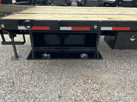 New 2026 MAXXD Hydraulic Dovetail Gooseneck Trailer | 102" x 34' | 40K GVWR