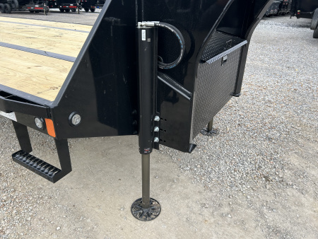 New 2026 MAXXD Hydraulic Dovetail Gooseneck Trailer | 102" x 34' | 40K GVWR