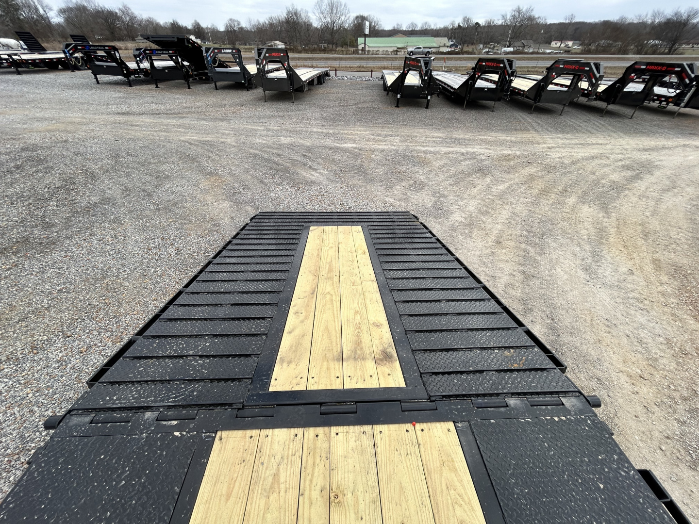 New 2026 MAXXD Hydraulic Dovetail Gooseneck Trailer | 36' x 102' 30K GVWR