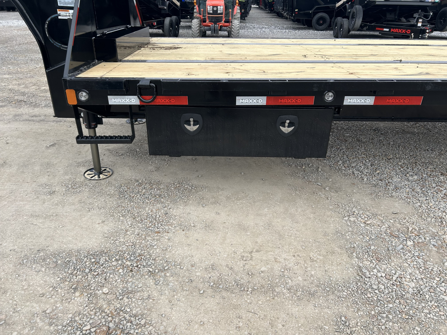 New 2026 MAXXD Hydraulic Dovetail Gooseneck Trailer | 36' x 102' 30K GVWR