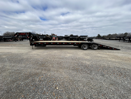 New 2026 MAXXD Hydraulic Dovetail Gooseneck Trailer | 36' x 102' 30K GVWR