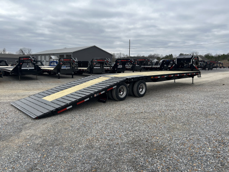 New 2026 MAXXD Hydraulic Dovetail Gooseneck Trailer | 36' x 102' 30K GVWR