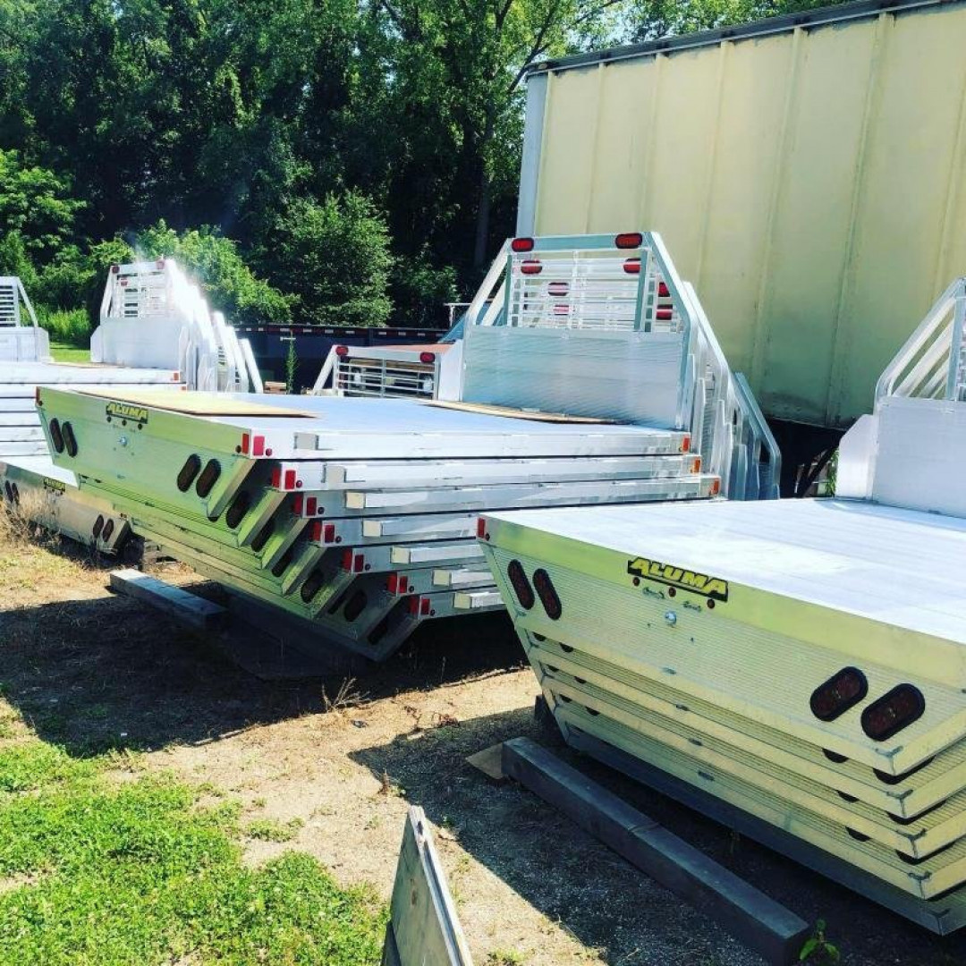 New 2026 Aluma 81106 Single Wheel long bed Truck Bed