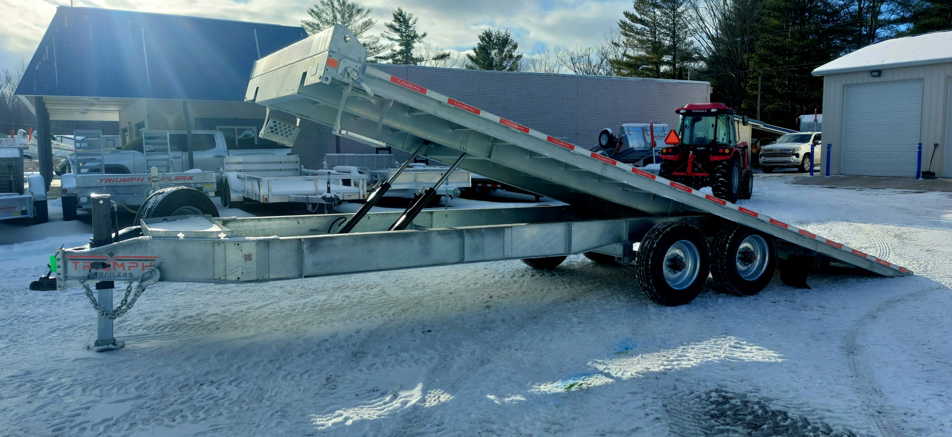 New 102 X 24 GALVANIZED POWER TILT DECK 10K AXLES TRIUMPH 2026