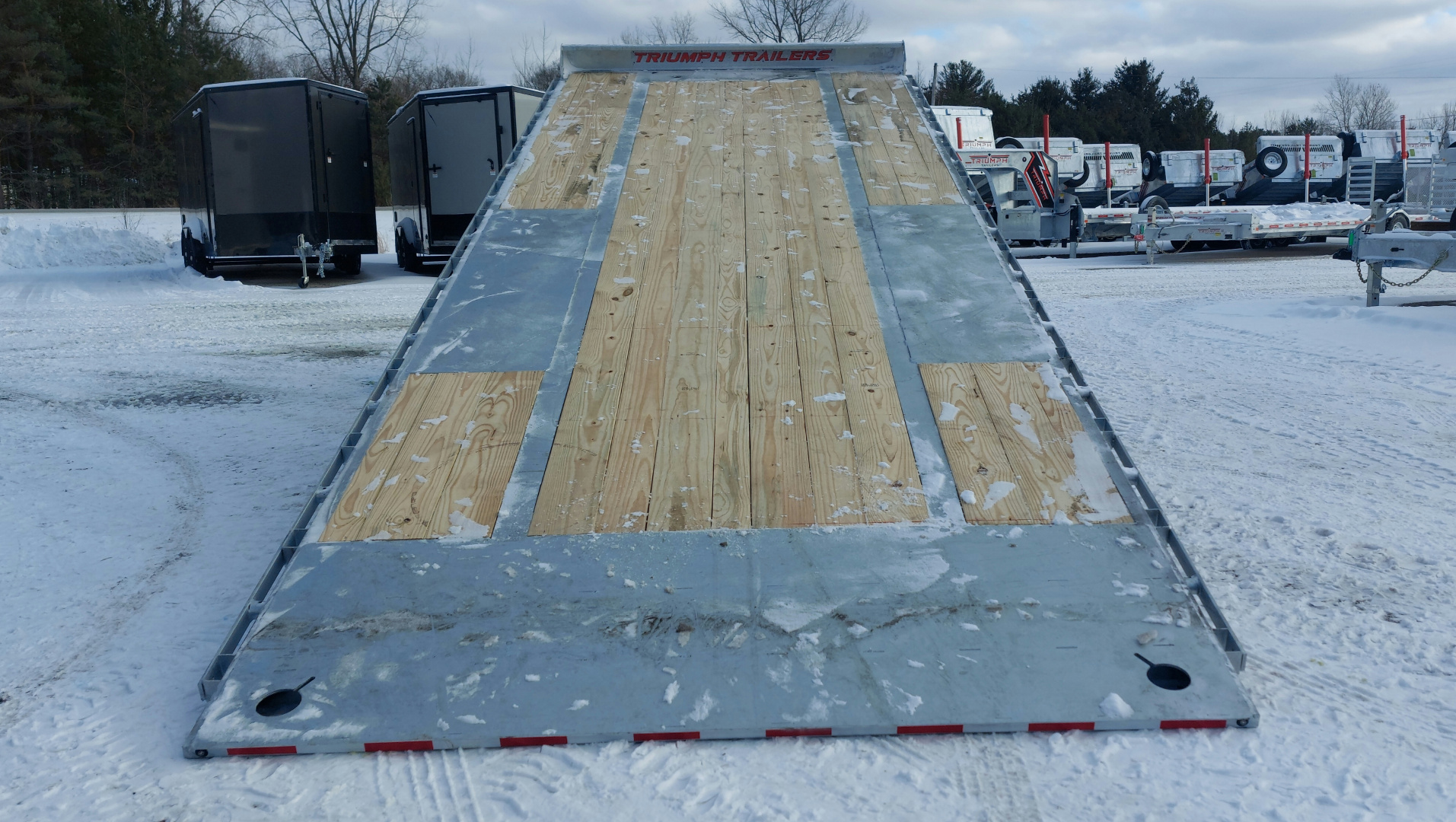 New 102 X 24 GALVANIZED POWER TILT DECK 10K AXLES TRIUMPH 2026