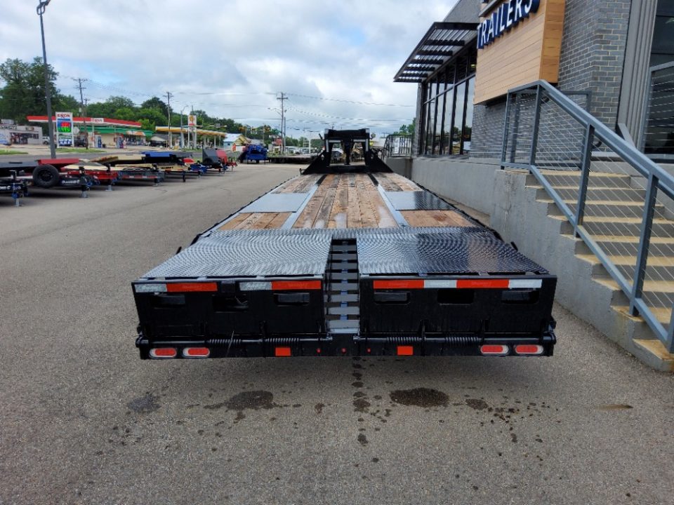 New 2026 Diamond C Trailers FMAX216MR Flatbed Trailer