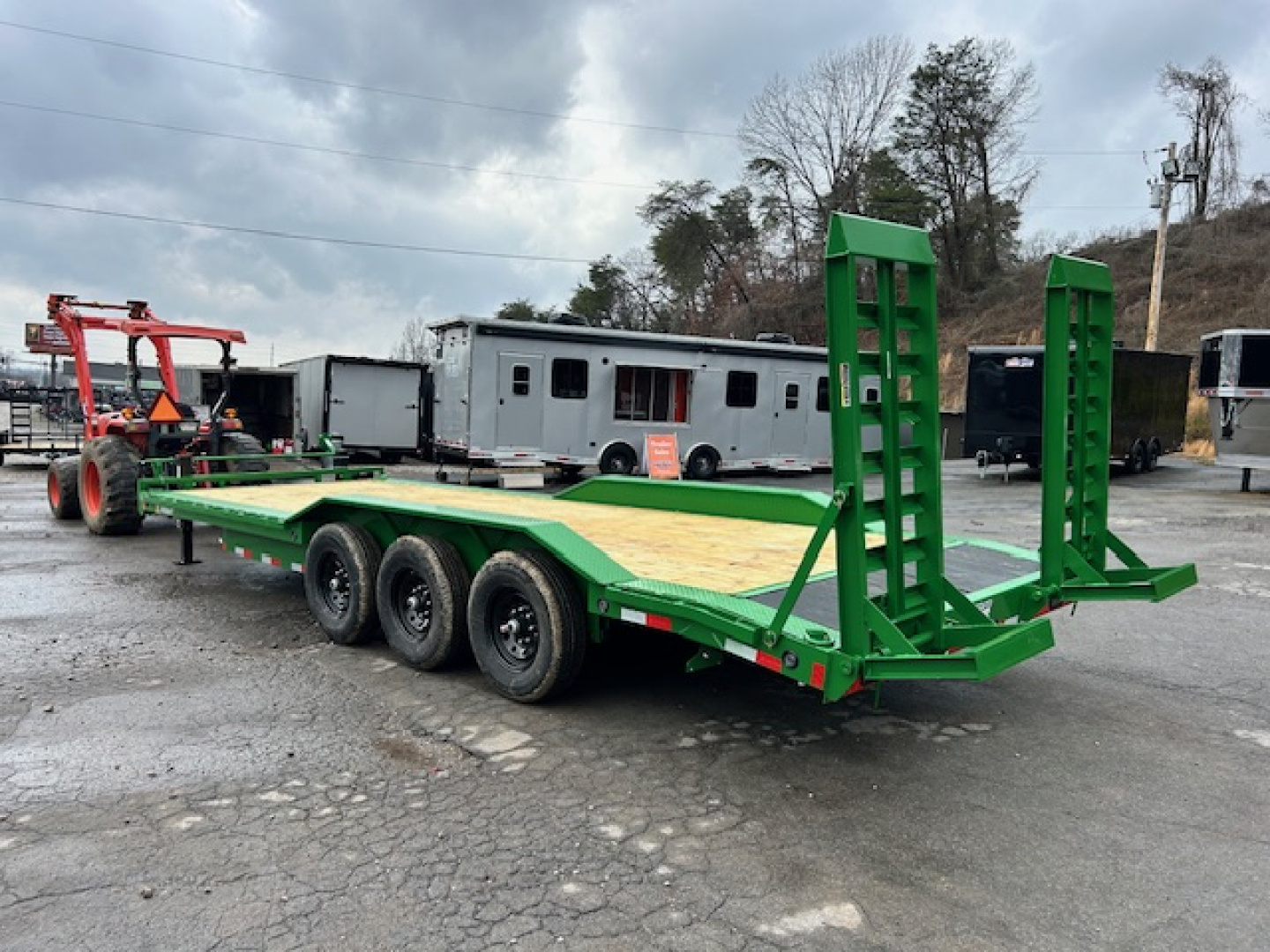 New Load Trail Equipment 102x24 21k Hunter Green