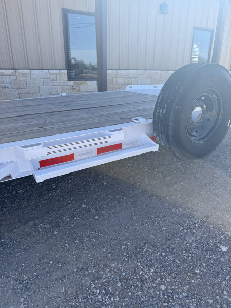Used 2024 Diamond C Trailers DEC Equipment Trailer