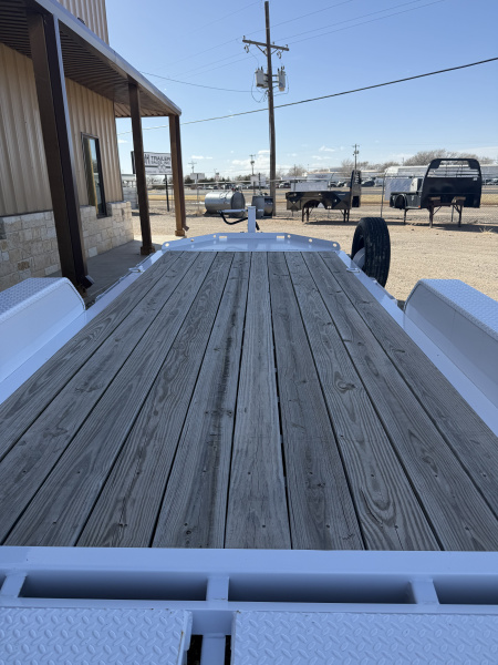 Used 2024 Diamond C Trailers DEC Equipment Trailer