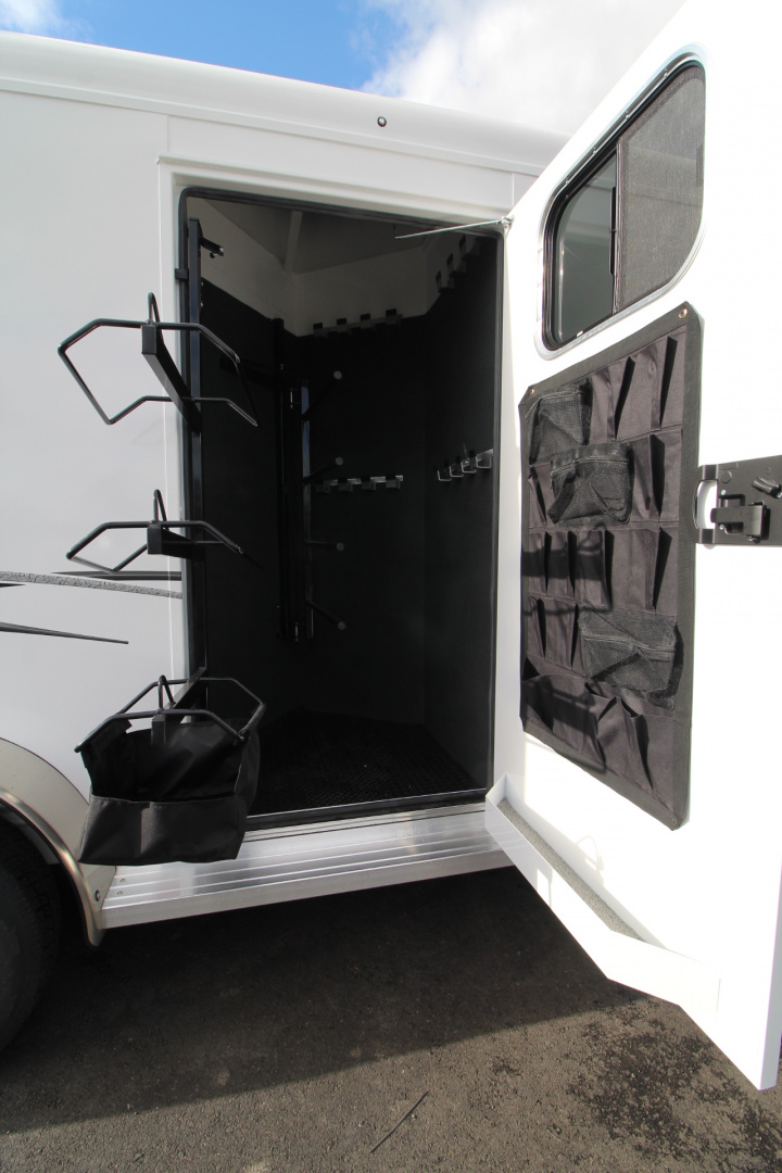 New 2026 Trails West Classic 7x7 Living Quarters Weekender 2 Horse Trailer