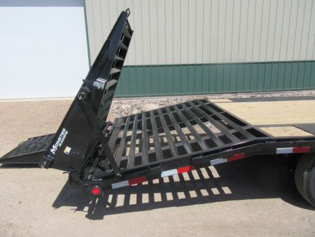 New 2026 28' 14k PJ Low Pro Gooseneck Flatbed Trailer