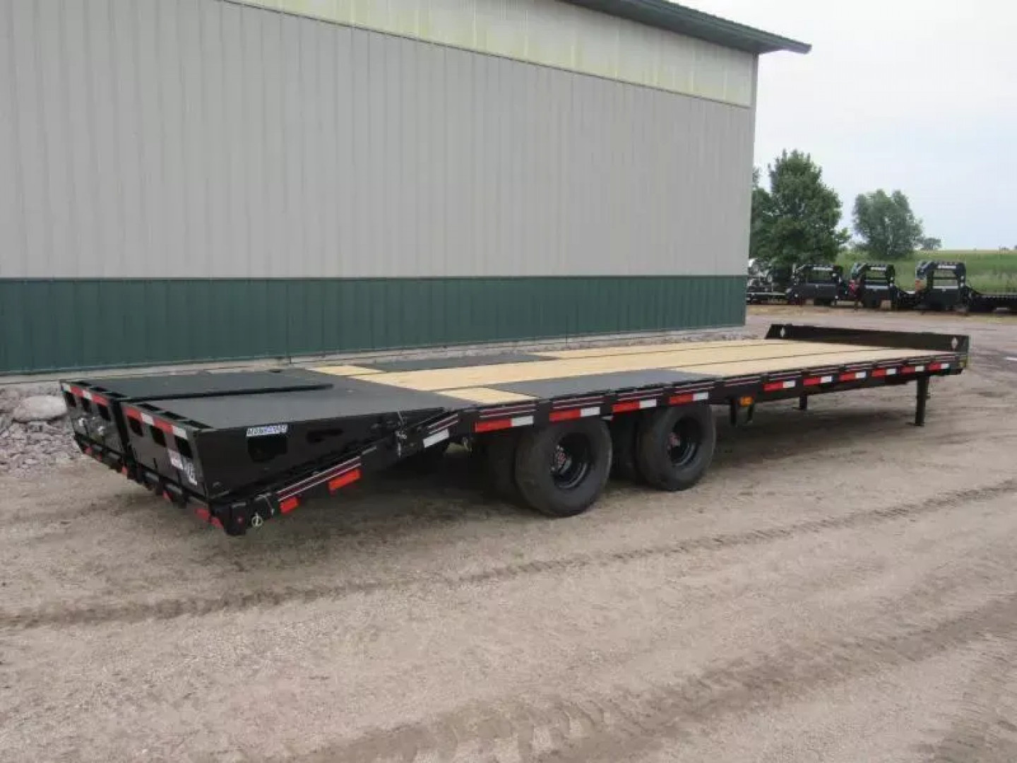 New 2026 28' 25K Diamond C PX210 Pintle Hitch Trailer