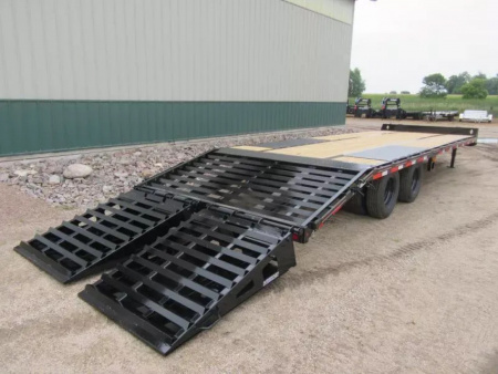 New 2026 28' 25K Diamond C PX210 Pintle Hitch Trailer