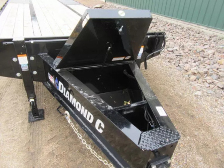 New 2026 28' 25K Diamond C PX210 Pintle Hitch Trailer