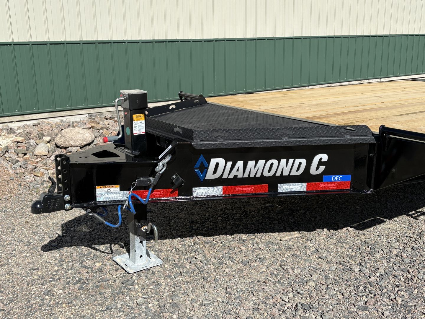 New 2026 24' 14k Diamond C Deckover Trailer