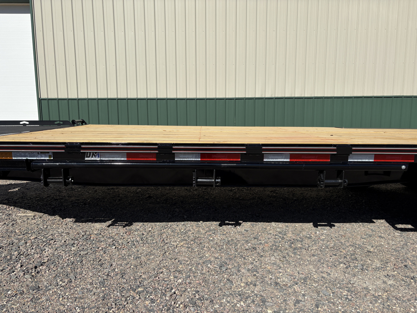 New 2026 24' 14k Diamond C Deckover Trailer