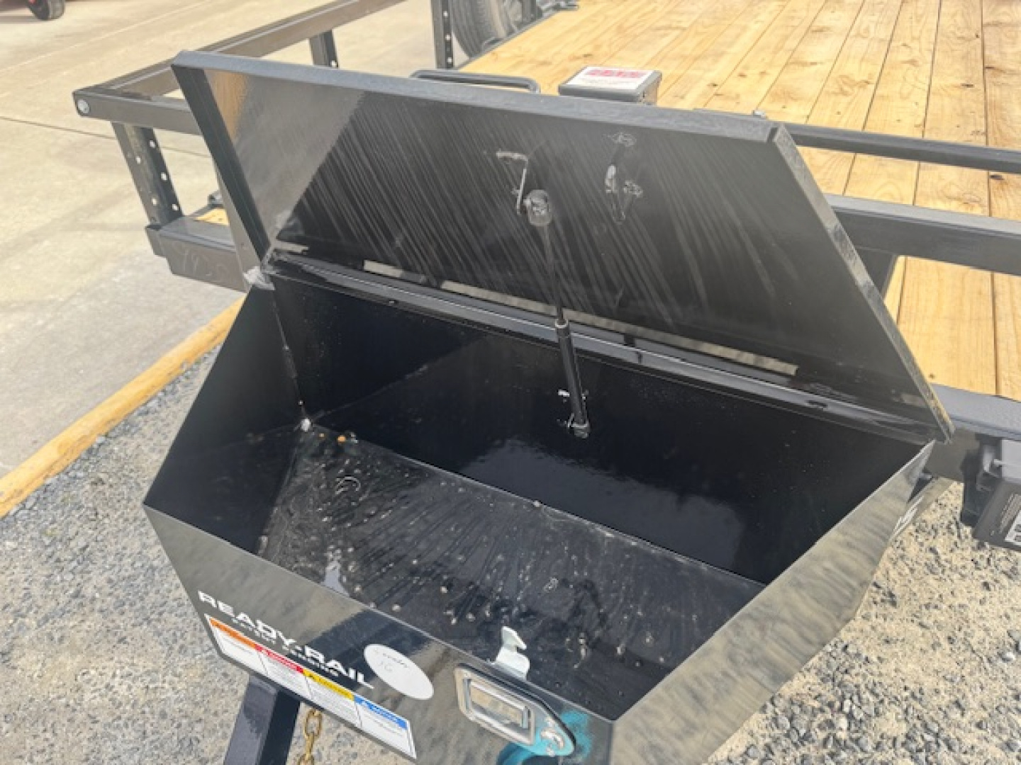 New 2026 PJ Trailers ULJ2062BSJK-CM16-DR06-JA11-RATL-SP24-SR22 Utility Trailer