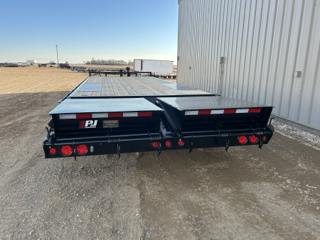 New 2026 PJ Trailers 24' F8 Deckover Equipment Trailer