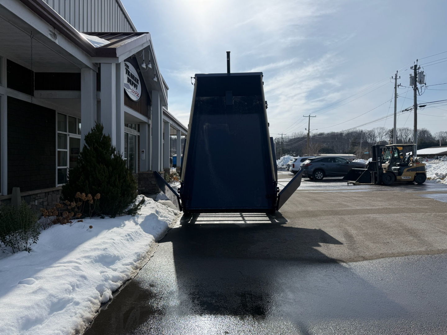 New Liberty 6'11" x 16' Telescopic Dump Trailer 15.4K