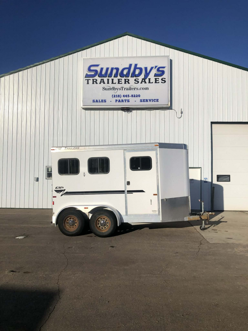 Used 2015 CM Horse Trailer
