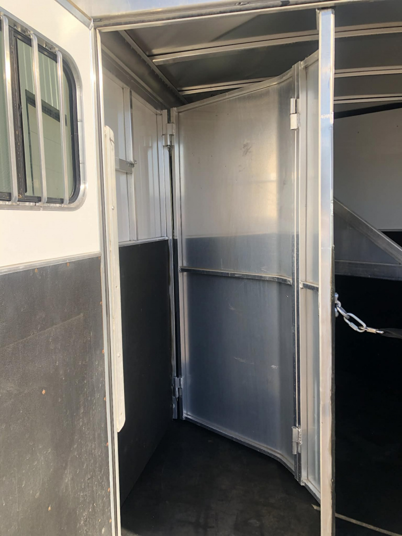 Used 2015 CM Horse Trailer