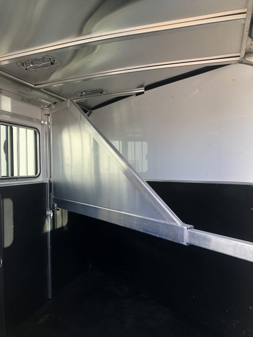 Used 2015 CM Horse Trailer