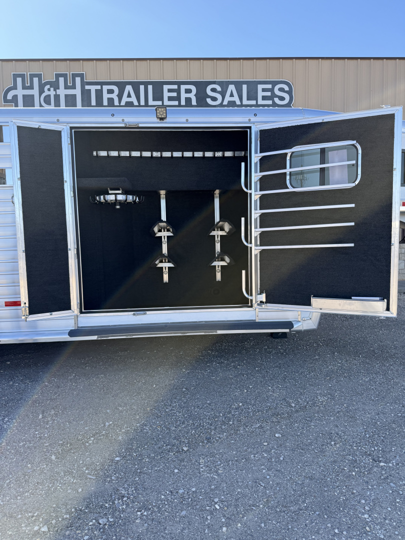 Used 2026 Hart Trailer LARIAT Horse Trailer