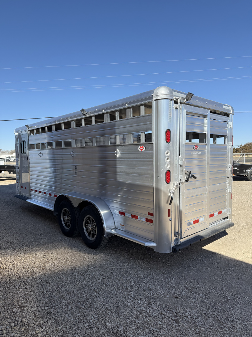 Used 2026 Hart Trailer LARIAT Horse Trailer