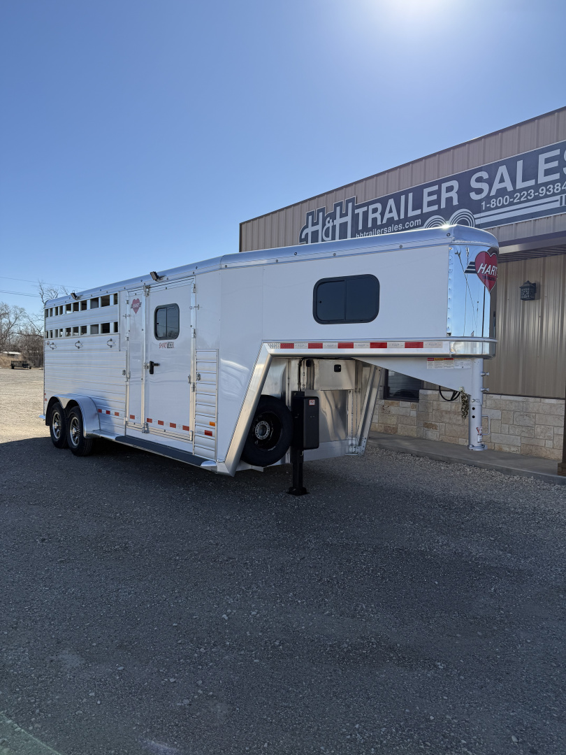 Used 2026 Hart Trailer LARIAT Horse Trailer