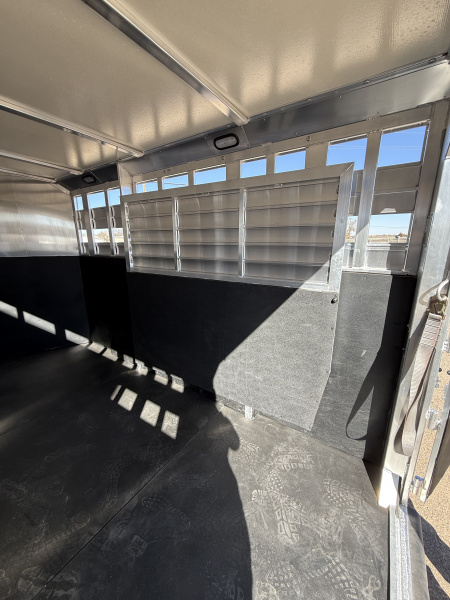 Used 2026 Hart Trailer LARIAT Horse Trailer