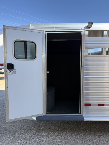 Used 2026 Hart Trailer LARIAT Horse Trailer