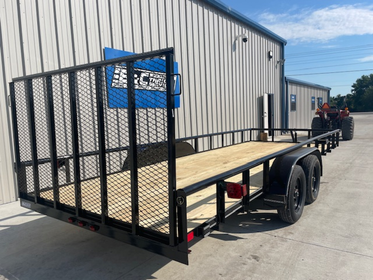 New 2026 DAVIDSON 83X20 TANDEM AXLE PIPE TOP UTILITY W/4' GATE