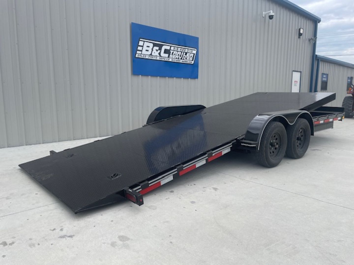 New 2026 DAVIDSON 83X20 STEEL FLOOR TILT CAR/EQUIP HAULER (2)3500lb AXLES