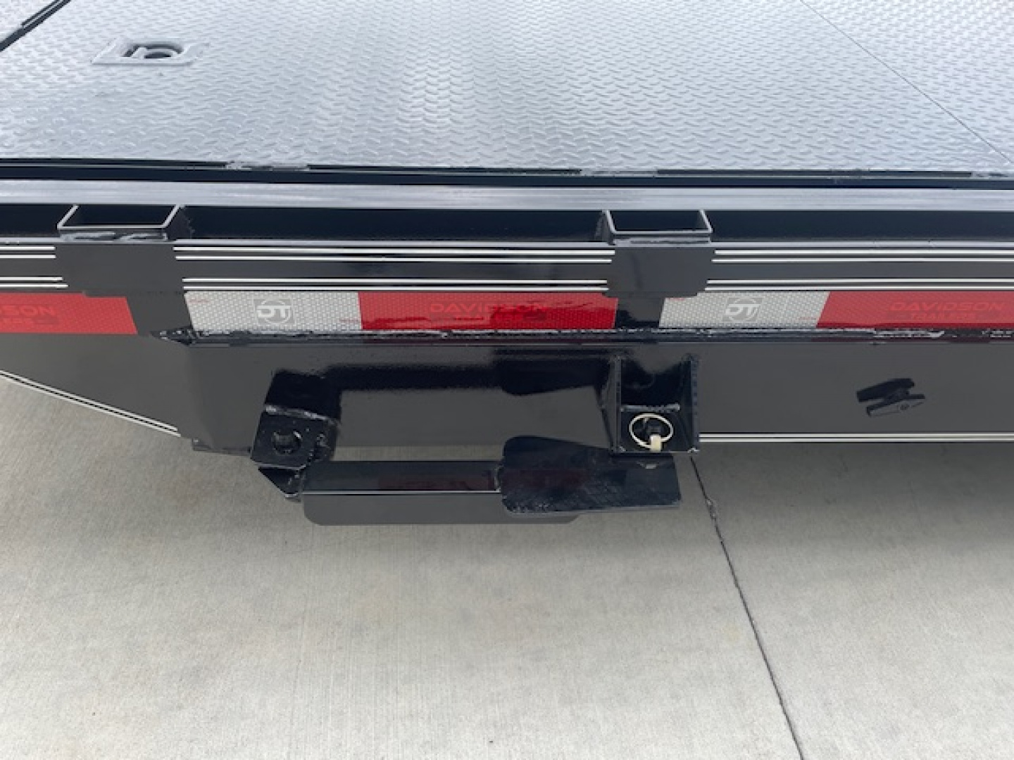 New 2026 DAVIDSON 83X20 STEEL FLOOR TILT CAR/EQUIP HAULER (2)3500lb AXLES