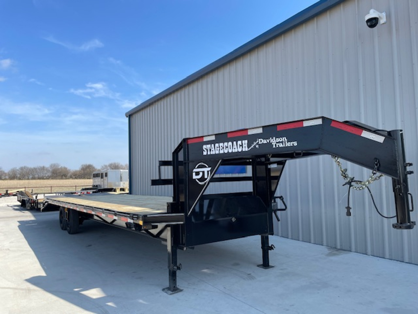 New 2026 DAVIDSON 102X30 (25+5) DECKOVER GOOSENECK (2) TANDEM 8000lb AXLES, GVWR 16,000lbs, MONSTER RAMPS