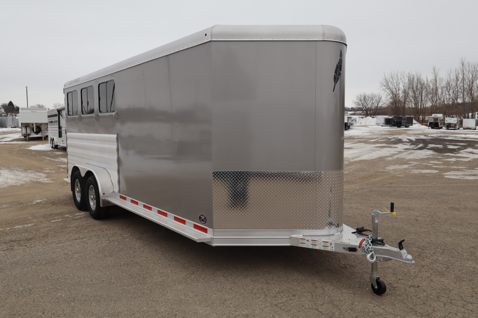 New 2026 Featherlite Trailers 9400 3 Horse Horse Trailer
