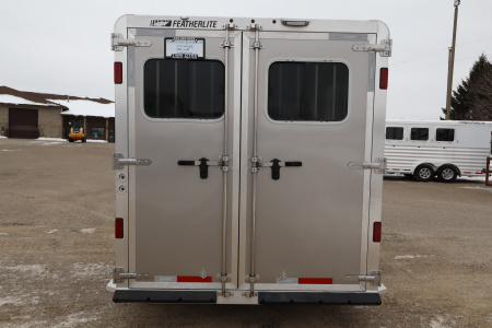 New 2026 Featherlite Trailers 9400 3 Horse Horse Trailer