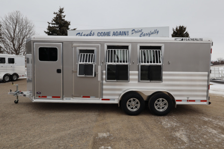 New 2026 Featherlite Trailers 9400 3 Horse Horse Trailer