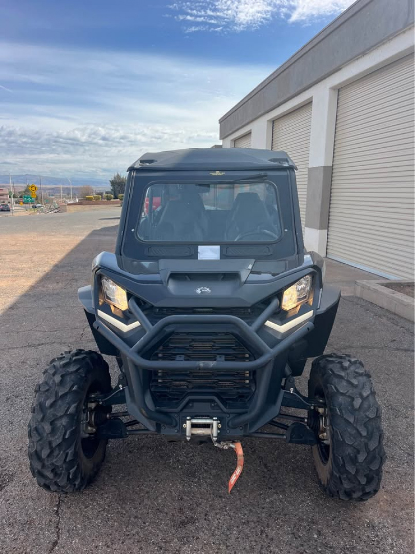 Used 2025 Can Am Commander Max XT 700 Side by Side (Utility)