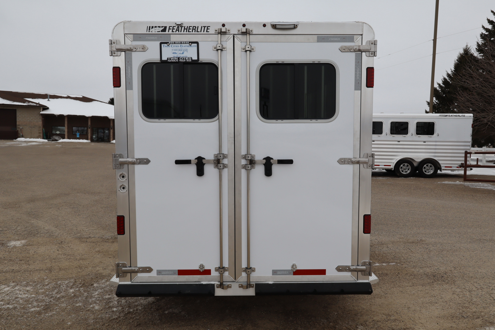 New 2026 Featherlite Trailers 9400 3 Horse Horse Trailer