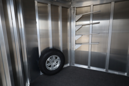 New 2026 Featherlite Trailers 9400 3 Horse Horse Trailer