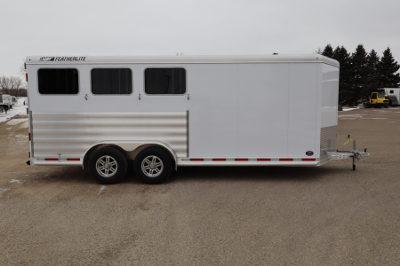 New 2026 Featherlite Trailers 9400 3 Horse Horse Trailer