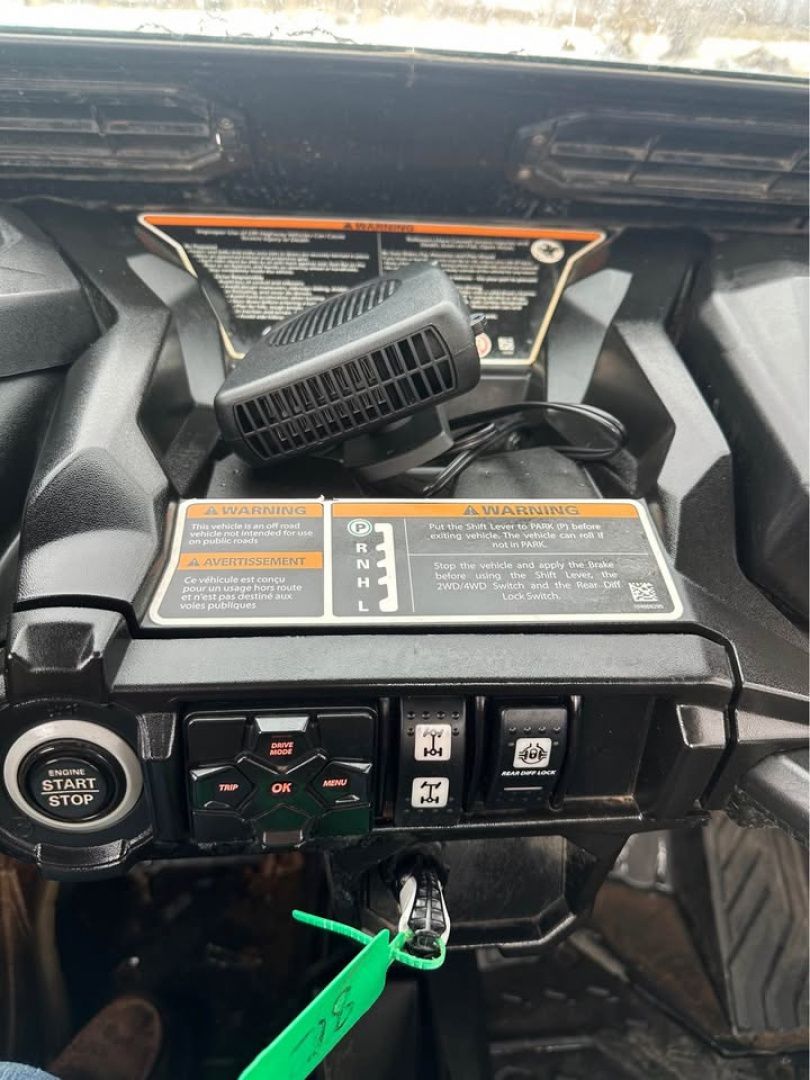 Used 2025 Can Am Commander XT 700 Side by Side (Utility)