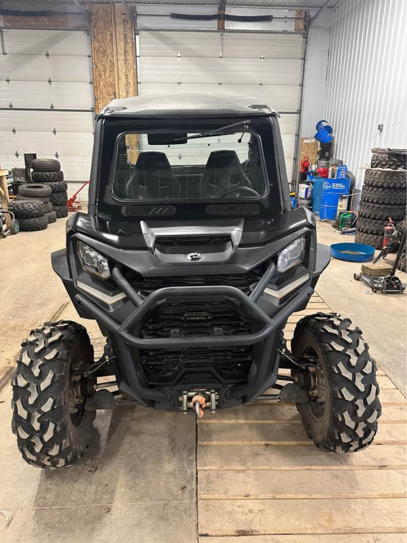 Used 2025 Can Am Commander XT 700 Side by Side (Utility) Enclosed/heat