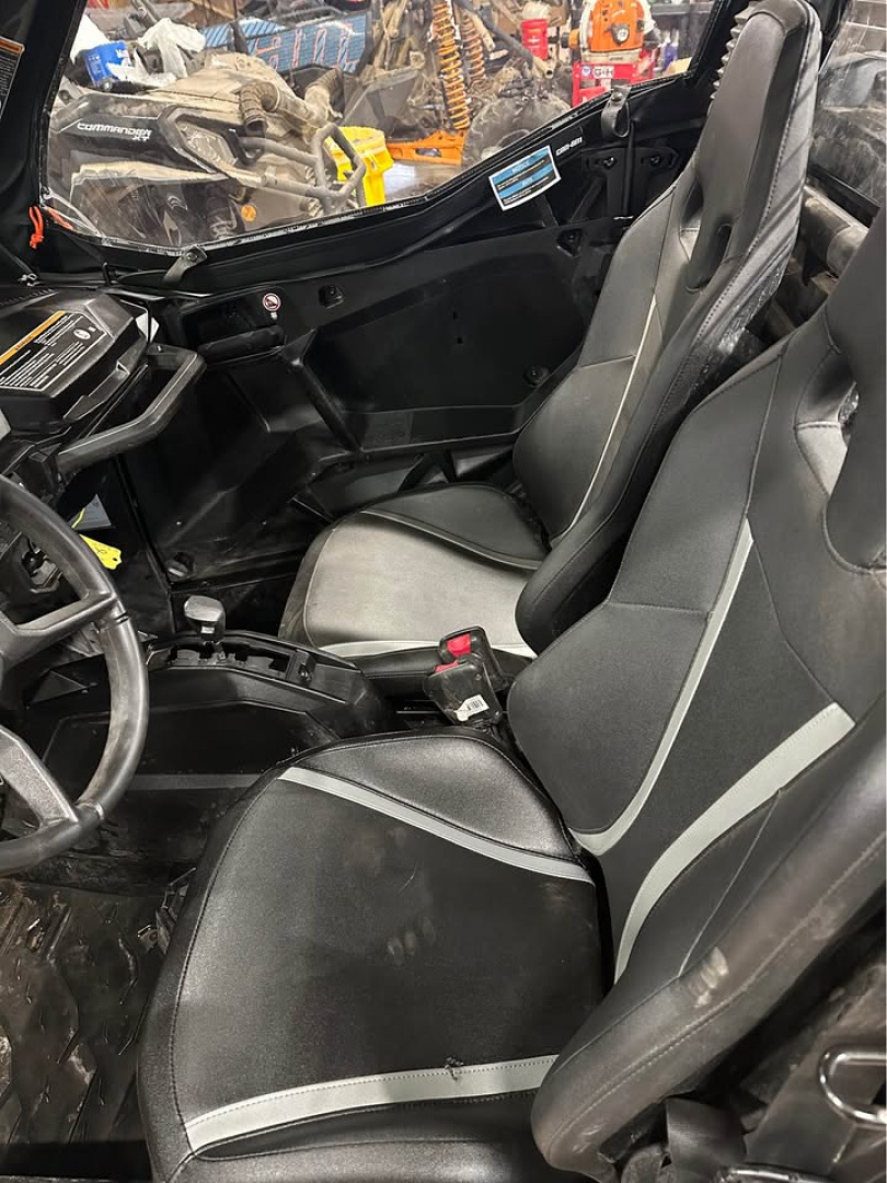 Used 2025 Can Am Commander XT 700 Side by Side (Utility) Enclosed/heat