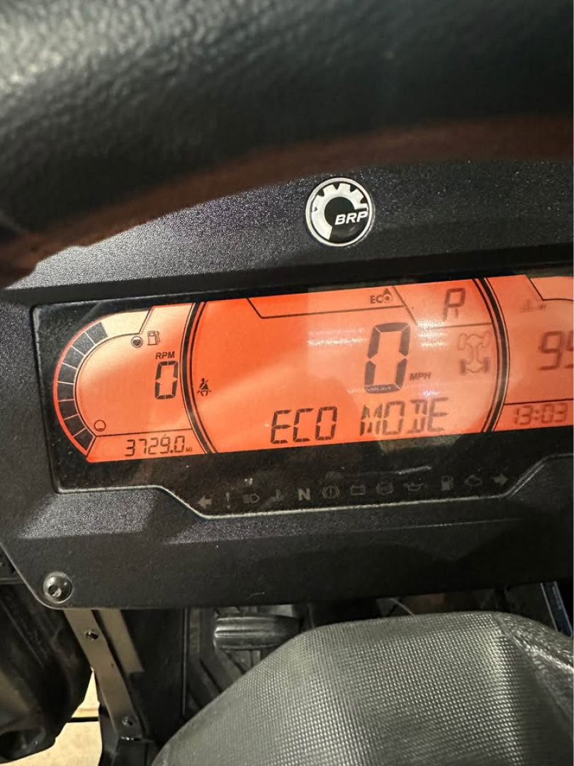 Used 2025 Can Am Commander XT 700 Side by Side (Utility) Enclosed/heat