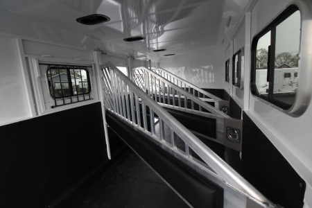 New 2026 Trails West Classic II 4 Horse Extra Tall Trailer - Escape Door - Lined and Insulated